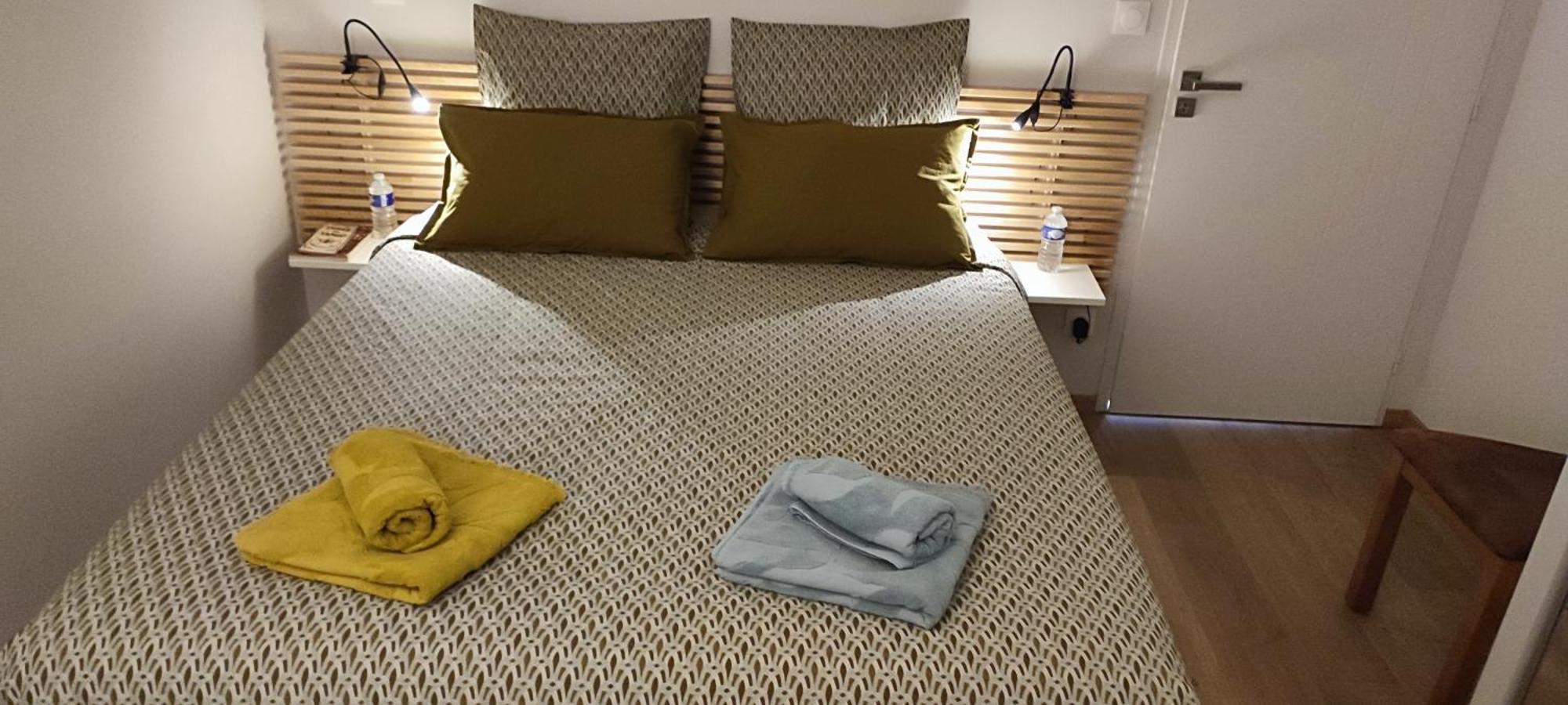 Du Cote De Chez Paule, Chambre Avec Entree Independante Et Salle D'Eau Privative Семеак Экстерьер фото